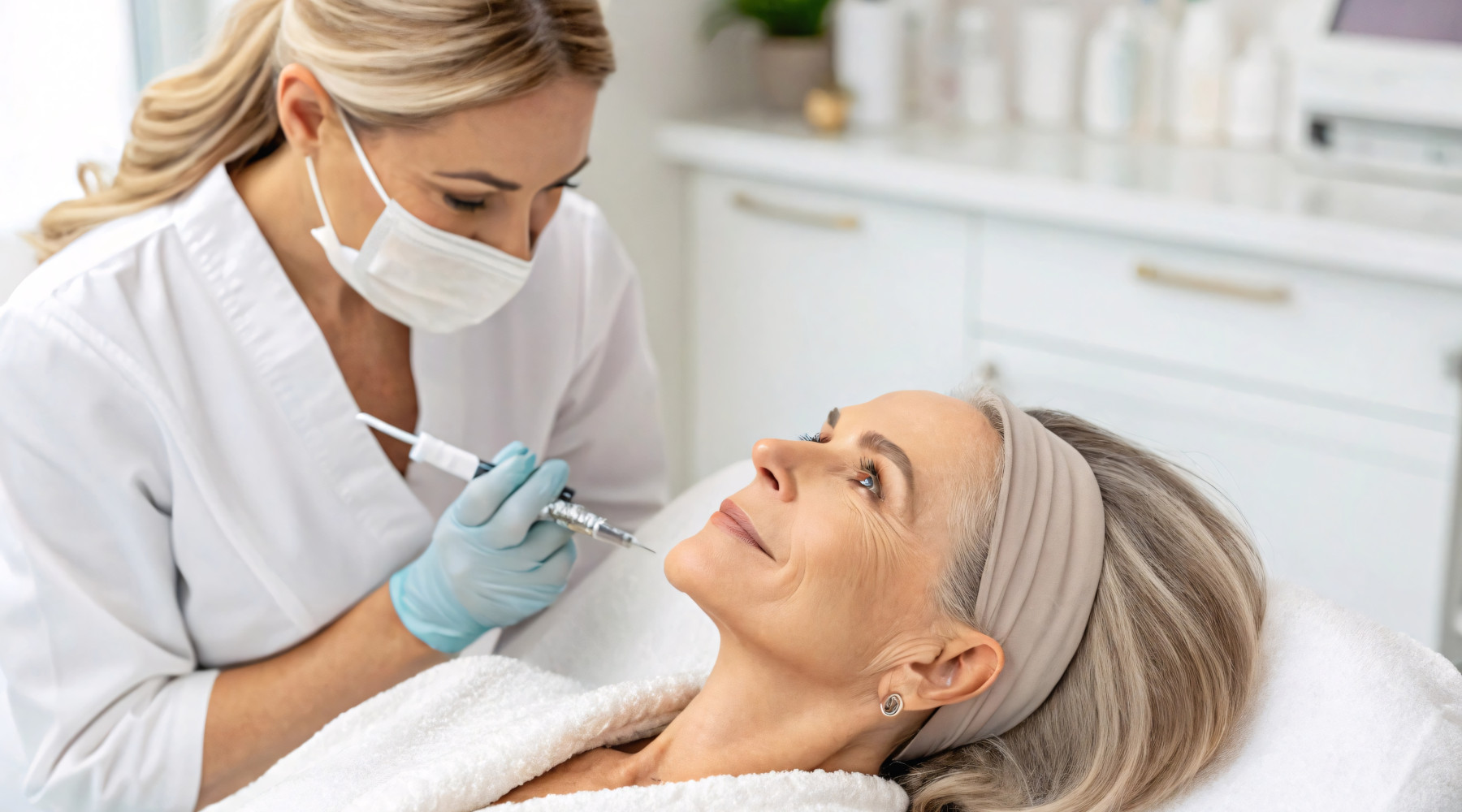 Skin Booster-Behandlung in Mainz bei der Privatarztpraxis L'ESTHÉTIQUE